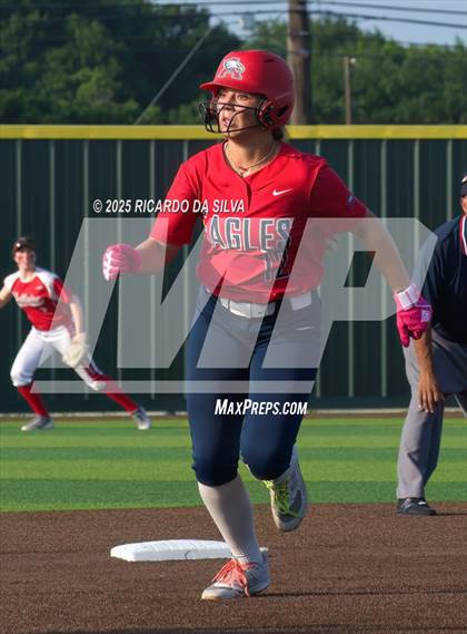 Thumbnail 2 in Bellaire @ Atascocita (UIL 6A D1 Softball Regional Semi-Final) photogallery.
