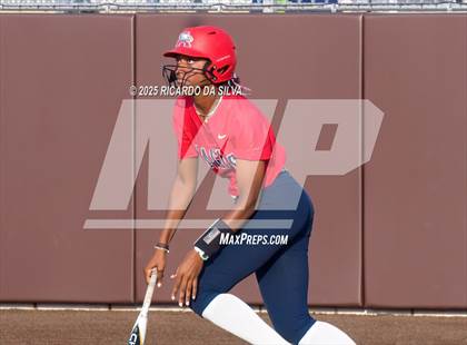 Thumbnail 1 in Bellaire @ Atascocita (UIL 6A D1 Softball Regional Semi-Final) photogallery.