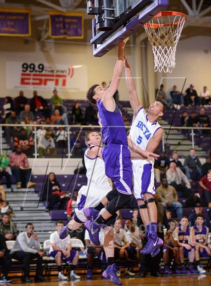 Thumbnail 3 in HCYA vs. Word of God Christian Academy (HighSchoolOT.com Holiday Invitational) photogallery.