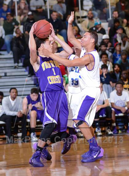 Thumbnail 3 in HCYA vs. Word of God Christian Academy (HighSchoolOT.com Holiday Invitational) photogallery.