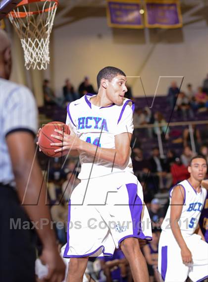 Thumbnail 1 in HCYA vs. Word of God Christian Academy (HighSchoolOT.com Holiday Invitational) photogallery.