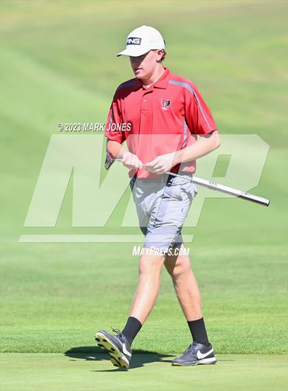 Thumbnail 3 in AIA DII Boys State Golf Championship photogallery.
