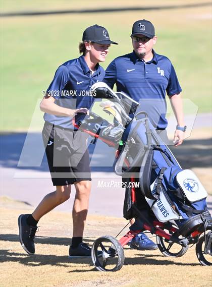 Thumbnail 3 in AIA DII Boys State Golf Championship photogallery.