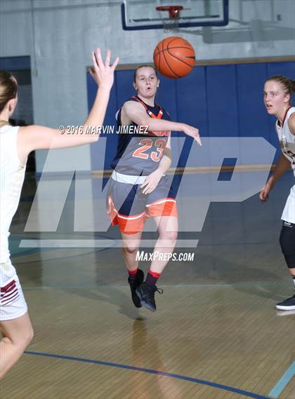 Thumbnail 2 in Oaks Christian vs Chaminade photogallery.