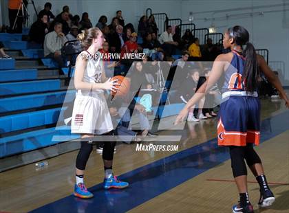 Thumbnail 2 in Oaks Christian vs Chaminade photogallery.