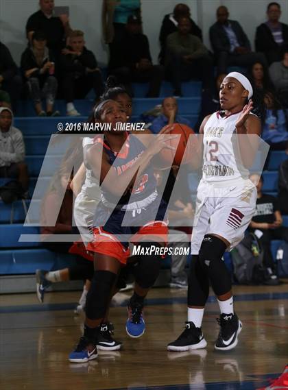 Thumbnail 2 in Oaks Christian vs Chaminade photogallery.