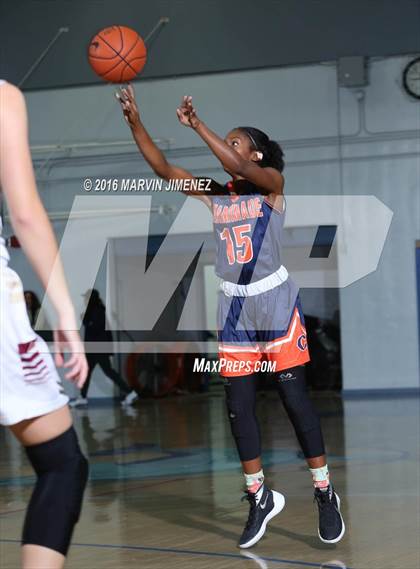 Thumbnail 1 in Oaks Christian vs Chaminade photogallery.