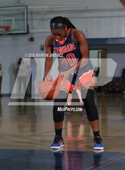 Thumbnail 3 in Oaks Christian vs Chaminade photogallery.