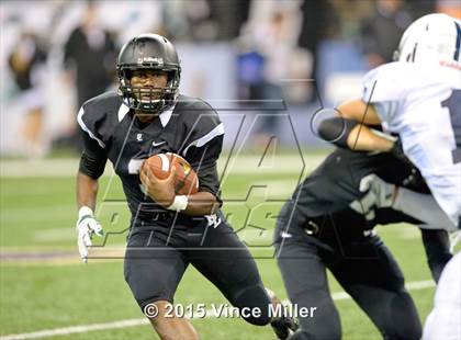 Thumbnail 2 in Bellarmine Prep vs. Bonney Lake (Emerald City Classic) photogallery.