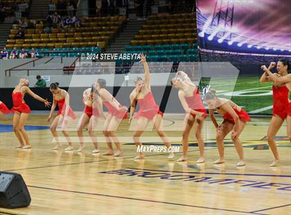 Thumbnail 1 in Valor Christian (CHSAA 5A State Spirit Championships) photogallery.