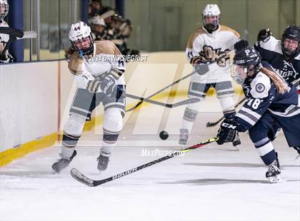 Thumbnail 3 in Oak Knoll @ Pingry photogallery.