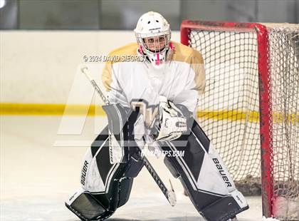 Thumbnail 3 in Oak Knoll @ Pingry photogallery.
