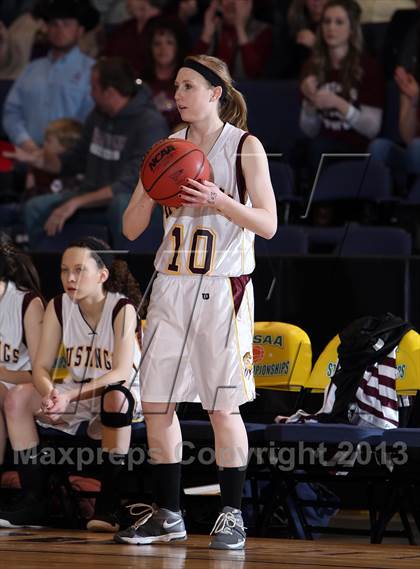 Thumbnail 1 in Kim vs. Idalia (CHSAA 1A Great 8) photogallery.