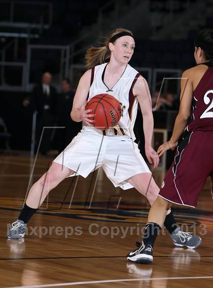 Thumbnail 2 in Kim vs. Idalia (CHSAA 1A Great 8) photogallery.