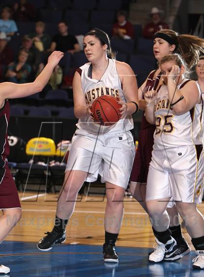 Thumbnail 2 in Kim vs. Idalia (CHSAA 1A Great 8) photogallery.