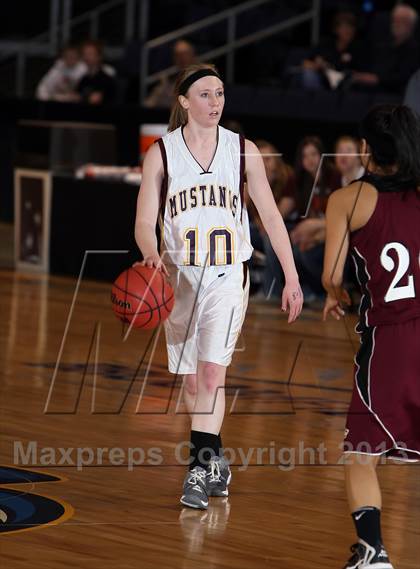 Thumbnail 2 in Kim vs. Idalia (CHSAA 1A Great 8) photogallery.