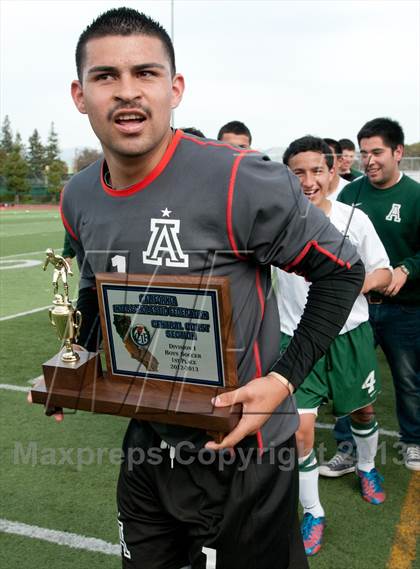 Thumbnail 3 in  Bellarmine vs. Alisal (CIF CCS D1 Final) photogallery.