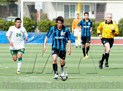 Thumbnail 1 in  Bellarmine vs. Alisal (CIF CCS D1 Final) photogallery.