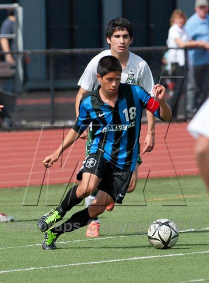 Thumbnail 2 in  Bellarmine vs. Alisal (CIF CCS D1 Final) photogallery.