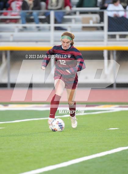 Thumbnail 1 in Highland vs Perry (AIA 6A Semifinal) photogallery.