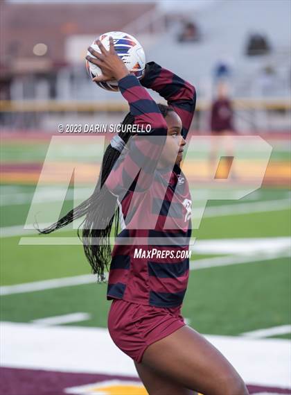 Thumbnail 3 in Highland vs Perry (AIA 6A Semifinal) photogallery.