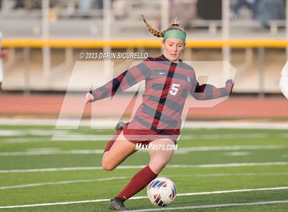 Thumbnail 3 in Highland vs Perry (AIA 6A Semifinal) photogallery.