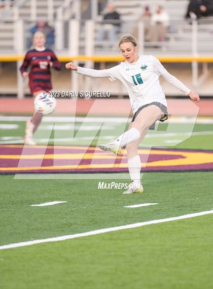 Thumbnail 1 in Highland vs Perry (AIA 6A Semifinal) photogallery.