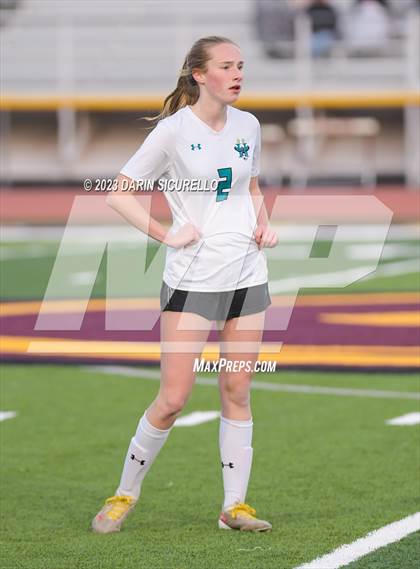 Thumbnail 2 in Highland vs Perry (AIA 6A Semifinal) photogallery.