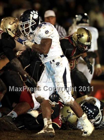 Thumbnail 1 in Loyola @ Alemany photogallery.