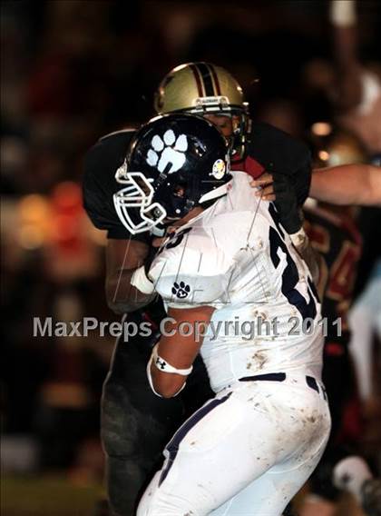 Thumbnail 3 in Loyola @ Alemany photogallery.