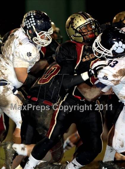 Thumbnail 2 in Loyola @ Alemany photogallery.