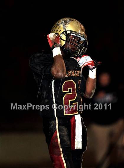 Thumbnail 1 in Loyola @ Alemany photogallery.