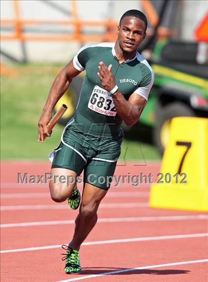 Thumbnail 2 in 85th Clyde Littlefield Texas Relays (Boys Day 1) photogallery.