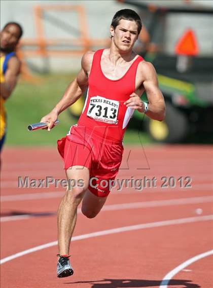 Thumbnail 1 in 85th Clyde Littlefield Texas Relays (Boys Day 1) photogallery.