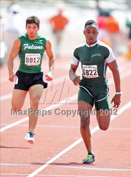 Thumbnail 1 in 85th Clyde Littlefield Texas Relays (Boys Day 1) photogallery.