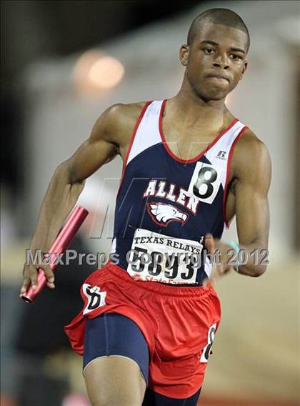 Thumbnail 1 in 85th Clyde Littlefield Texas Relays (Boys Day 1) photogallery.