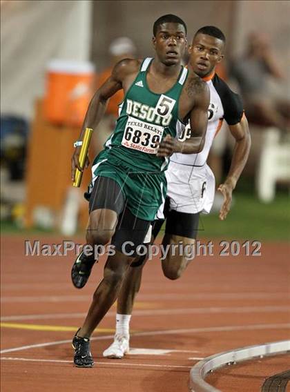 Thumbnail 2 in 85th Clyde Littlefield Texas Relays (Boys Day 1) photogallery.