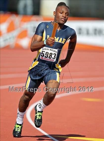 Thumbnail 2 in 85th Clyde Littlefield Texas Relays (Boys Day 1) photogallery.
