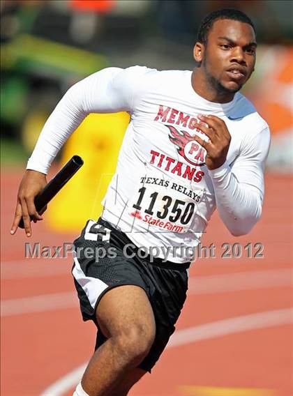 Thumbnail 1 in 85th Clyde Littlefield Texas Relays (Boys Day 1) photogallery.