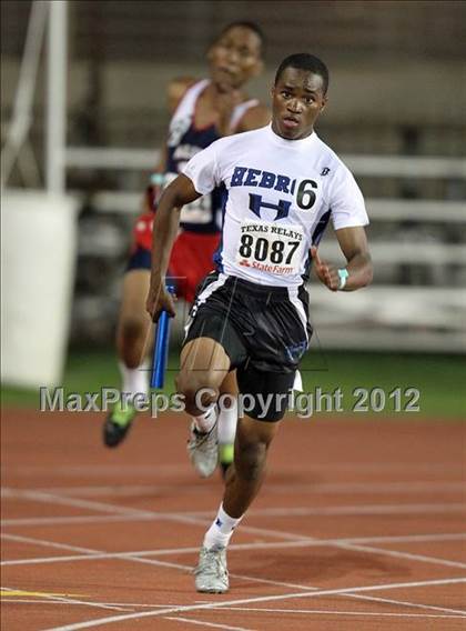 Thumbnail 2 in 85th Clyde Littlefield Texas Relays (Boys Day 1) photogallery.