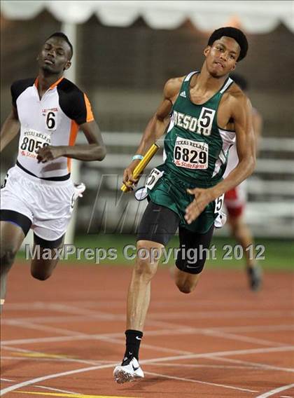 Thumbnail 3 in 85th Clyde Littlefield Texas Relays (Boys Day 1) photogallery.