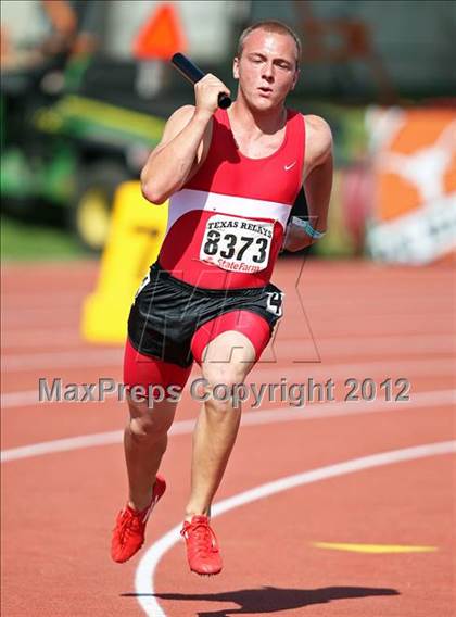 Thumbnail 3 in 85th Clyde Littlefield Texas Relays (Boys Day 1) photogallery.