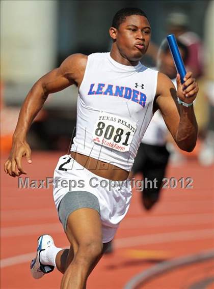 Thumbnail 3 in 85th Clyde Littlefield Texas Relays (Boys Day 1) photogallery.