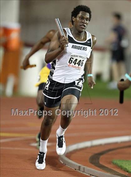 Thumbnail 2 in 85th Clyde Littlefield Texas Relays (Boys Day 1) photogallery.