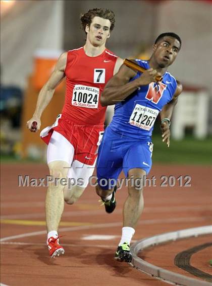 Thumbnail 2 in 85th Clyde Littlefield Texas Relays (Boys Day 1) photogallery.