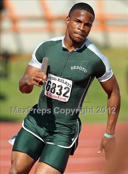 Thumbnail 3 in 85th Clyde Littlefield Texas Relays (Boys Day 1) photogallery.