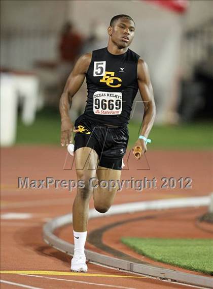 Thumbnail 2 in 85th Clyde Littlefield Texas Relays (Boys Day 1) photogallery.