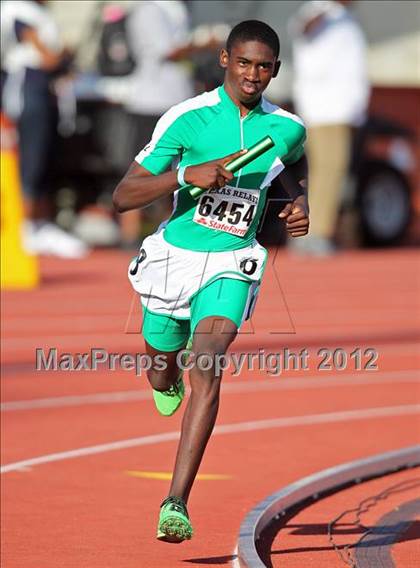 Thumbnail 3 in 85th Clyde Littlefield Texas Relays (Boys Day 1) photogallery.