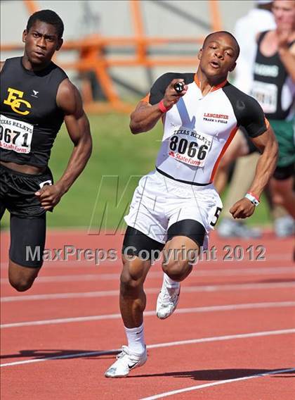 Thumbnail 2 in 85th Clyde Littlefield Texas Relays (Boys Day 1) photogallery.