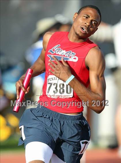 Thumbnail 3 in 85th Clyde Littlefield Texas Relays (Boys Day 1) photogallery.